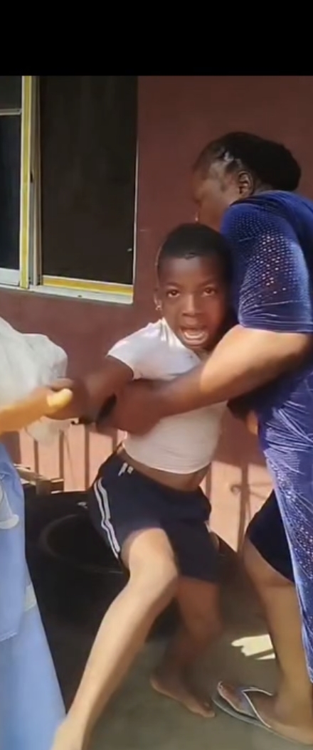 Nigerians Call for Arrest of Anambra Woman Seen Maltreating a Minor